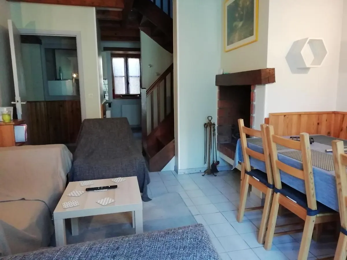Сasa de vacaciones Villa Le Rouge Robin Fougax-et-Barrineuf